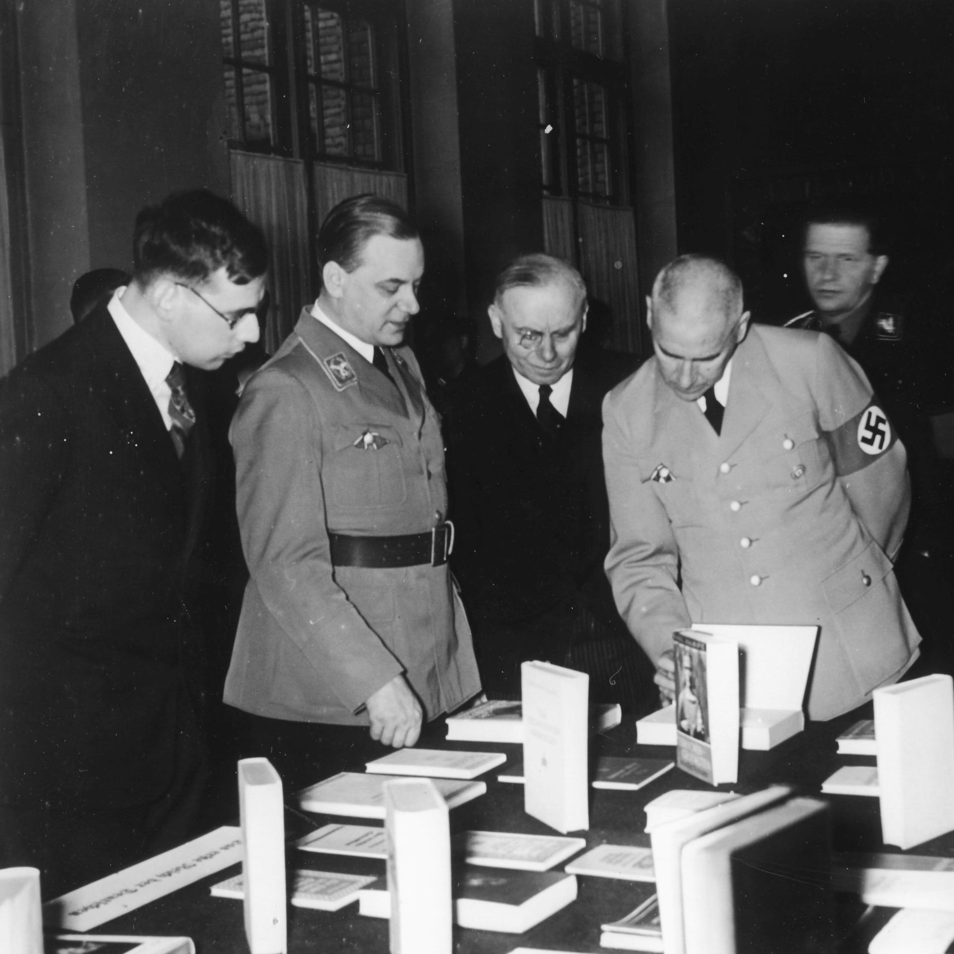 Literatur der NS-Zeit - Nicht jedes Buch aus Deutschland roch nach 