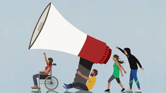 Illustration von protestierenden Menschen mit einem überdimensionalen Megafon Illustration von protestierenden Menschen mit einem überdimensionalen Megafon