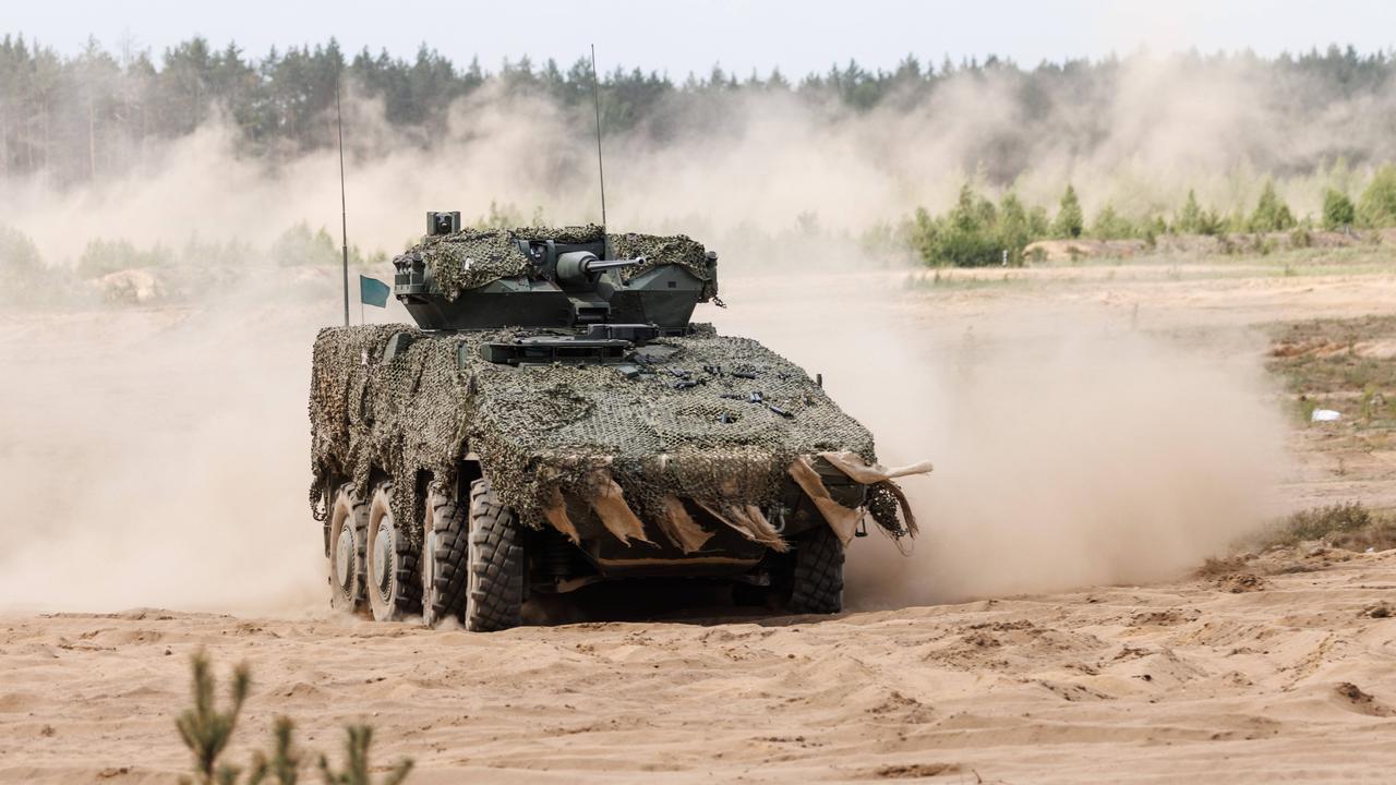 Ein gepanzertes Transport-Kraftfahrzeug Boxer, aufgenommen während des Nato-Grossmanövers Steadfast Defender und dem deutschen Anteil der Übung in Pabradė in Litauen. 