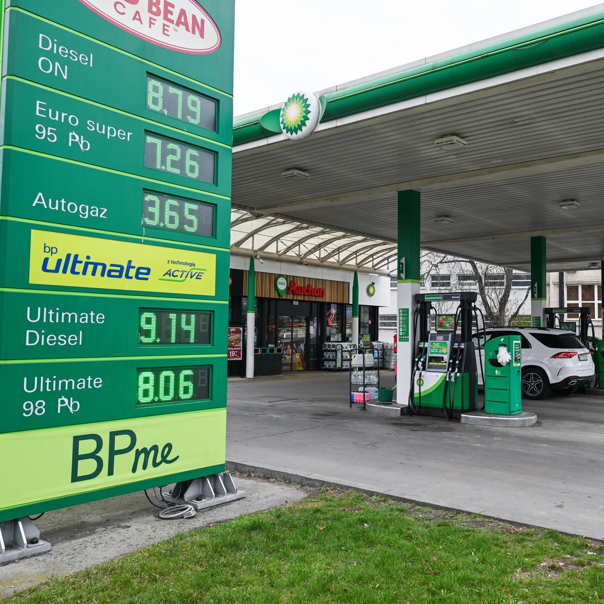 Energiekrise - Polen: Preisobergrenze für Tankstellen in Kraft getreten