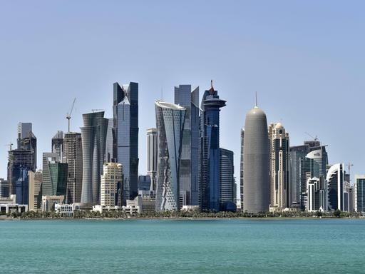 Wolkenkratzer Skyline in Doha Katar.