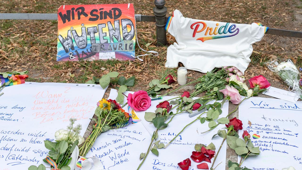 Terrorattentat auf den CSD, Berlin Tiergarten, Opfer-Gedenkstelle, / Nordphoto Terrorattentat auf den CSD, Berlin Tiergarten, Opfer-Gedenkstelle, / Nordphoto