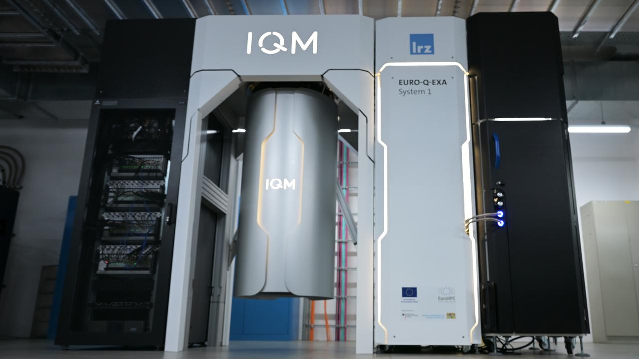 Der Quantencomputer Euro-Q-Exa im Leibniz-Rechenzentrum (LRZ) der Bayerischen Akademie der Wissenschaften 