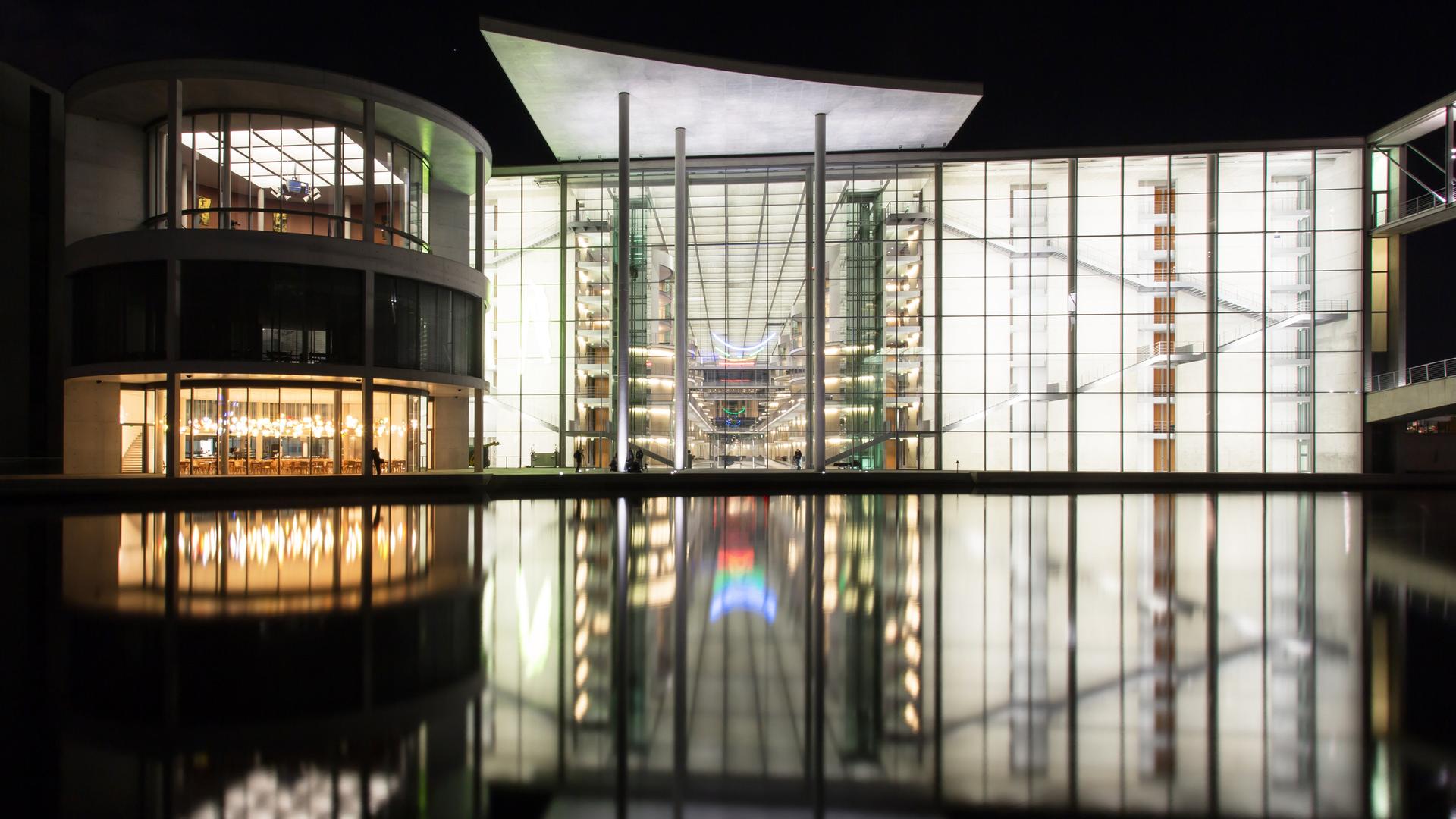 Paul-Löbe-Haus des deutschen Bundestages Paul-Löbe-Haus des deutschen Bundestages