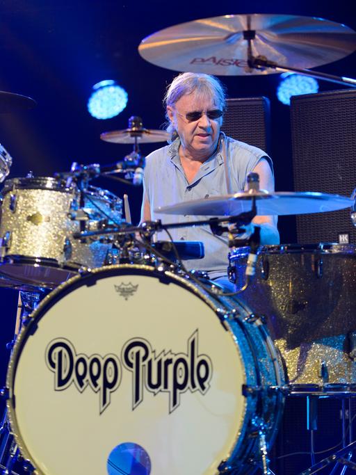 Eine Trommel mit der Aufschrift "Deep Purple"