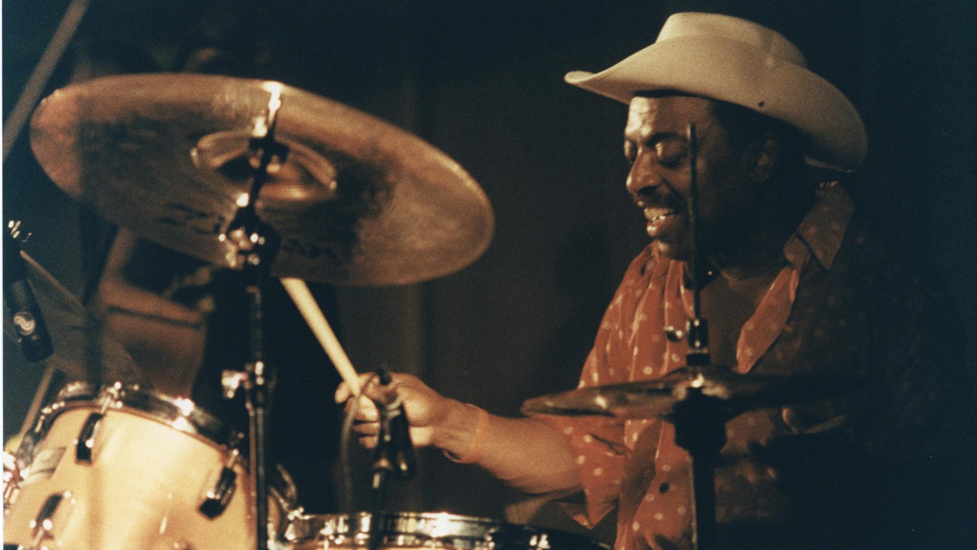 Der US-Schlagzeuger Roy Haynes bei einem Konzert von 1993
Der US-Schlagzeuger Roy Haynes bei einem Konzert von 1993