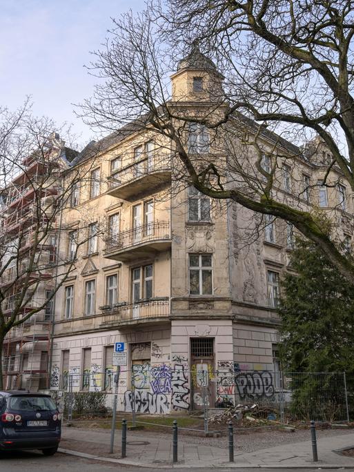 Ein leerstehendes Wohnhaus in der Stubenrauchstraße / Ecke Odenwaldstraße in Berlin-Friedenau