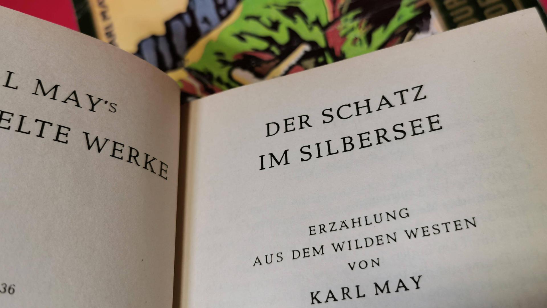 Karl May, der in Hohenstein-Ernstthal geboren wurde, gehört zu den meistgelesenen deutschen Schriftstellern, dessen weltweite Werksauflage auf 200 Millionen Bücher geschätzt wird
