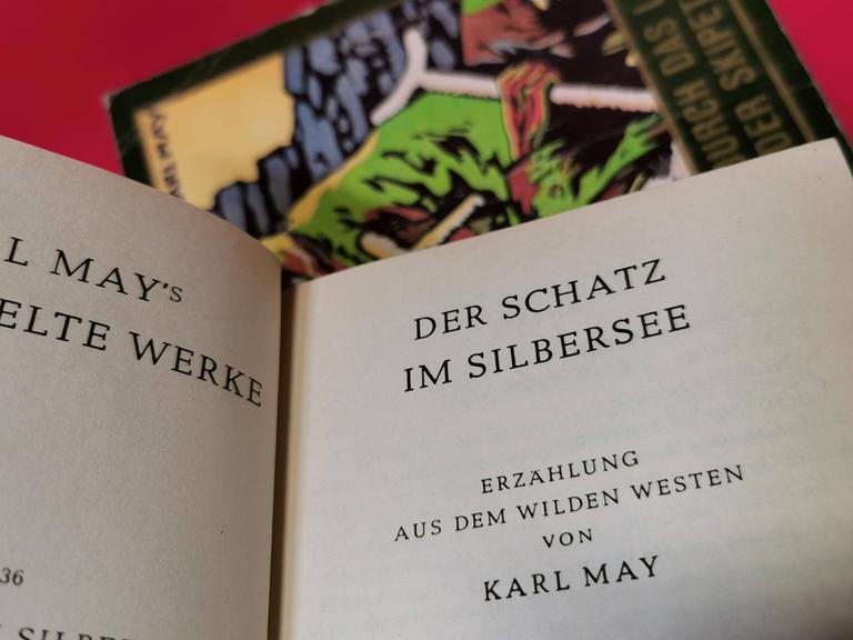 Karl May, der in Hohenstein-Ernstthal geboren wurde, gehört zu den meistgelesenen deutschen Schriftstellern, dessen weltweite Werksauflage auf 200 Millionen Bücher geschätzt wird