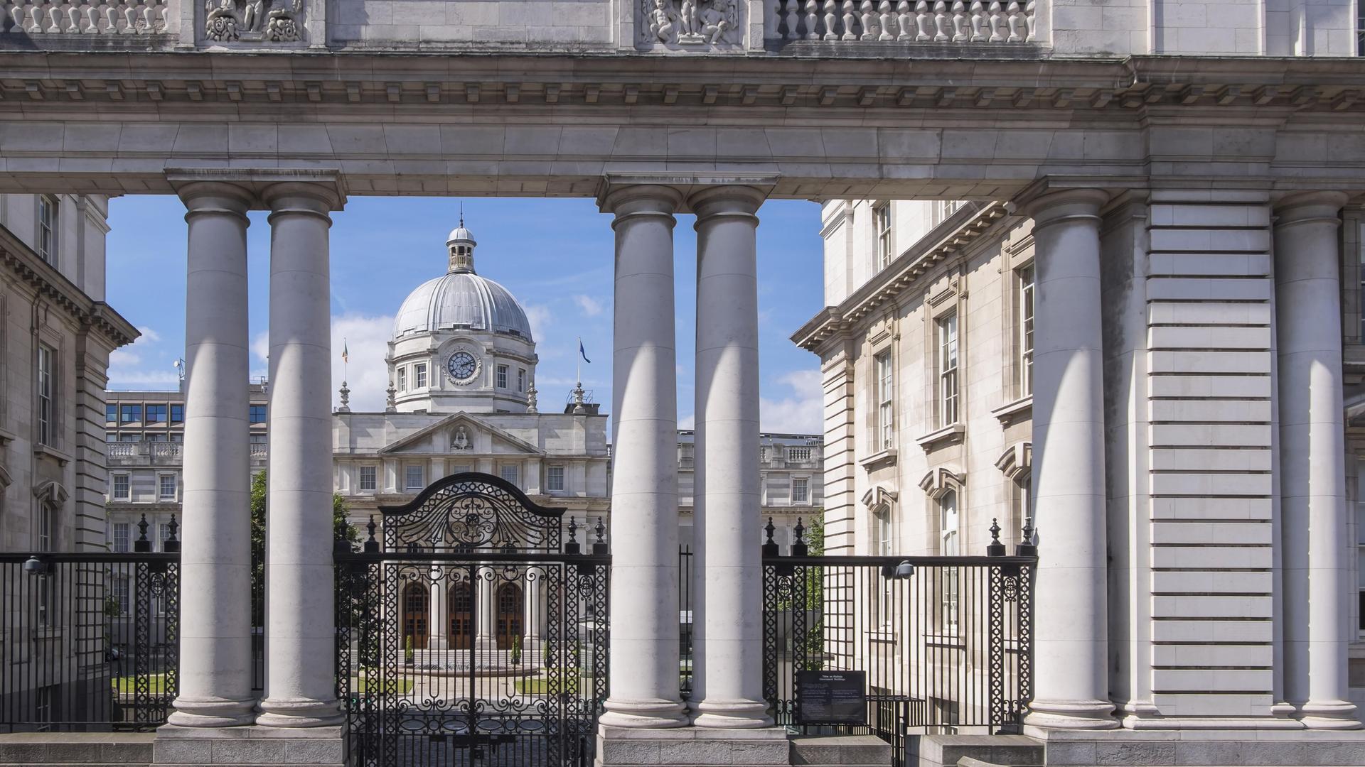 Der Regierungssitz des Premierministers in der irischen Hauptstadt Dublin Der Regierungssitz des Premierministers in der irischen Hauptstadt Dublin