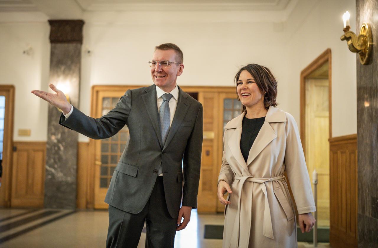 Außenministerin Baerbock mit dem lettischen Außenminister Rinkecics.