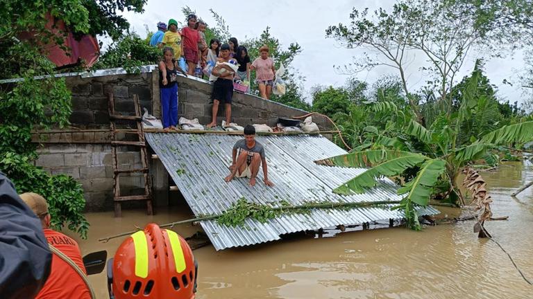 Philippinen Mindestens Sieben Tote Bei Berschwemmungen