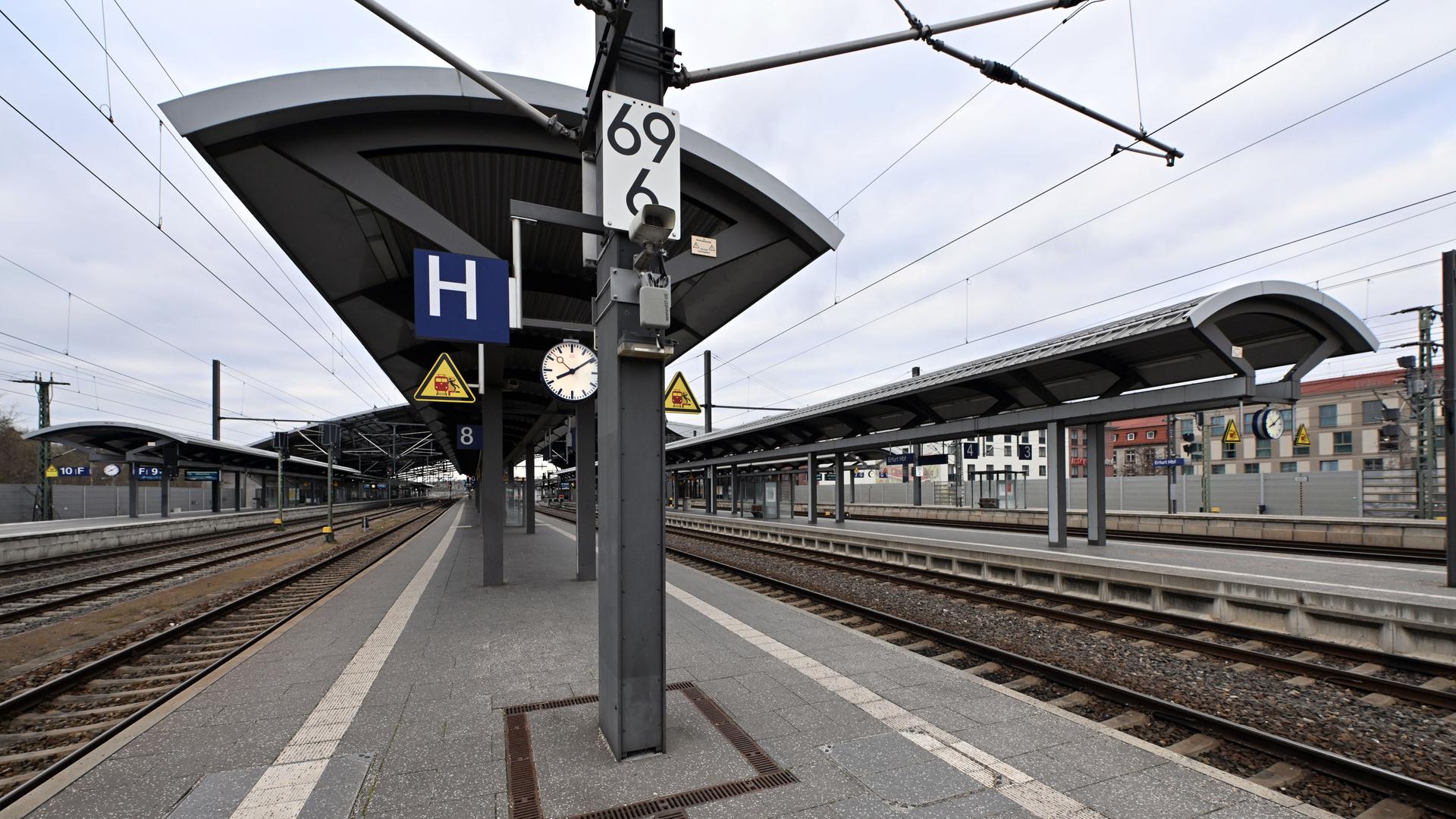 Erfurt: Leere Bahnsteige während des GDL-Streiks am Erfurter Hauptbahnhof.