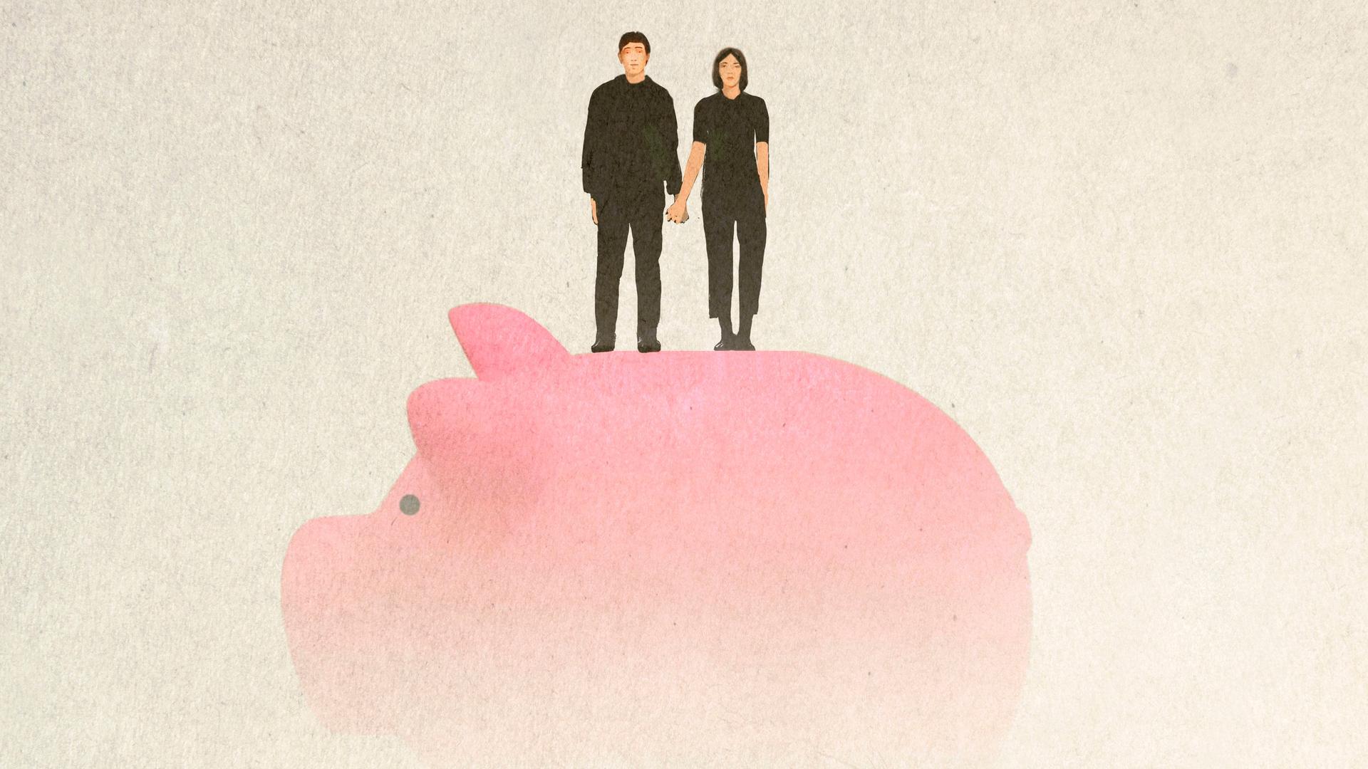 Illustration von einem Paar, das sich an der Hand hält und auf einem überdimensionierten Sparschwein in rosa steht Illustration von einem Paar, das sich an der Hand hält und auf einem überdimensionierten Sparschwein in rosa steht