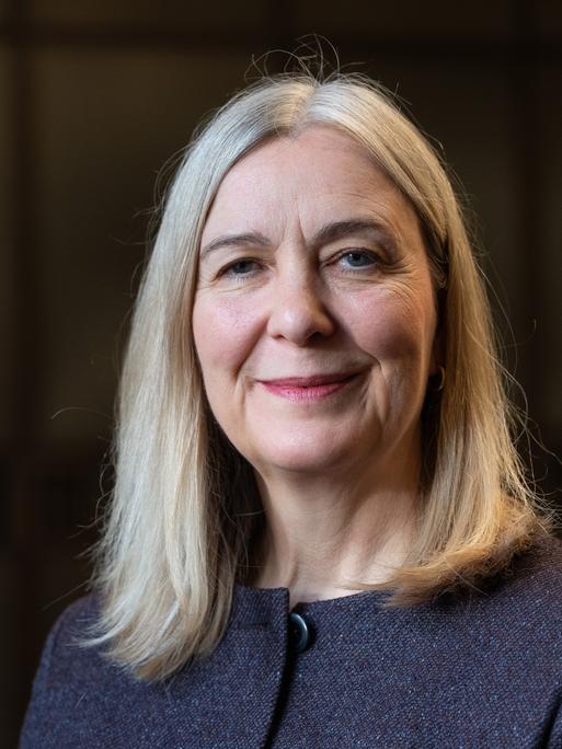 Marion Ackermann, Präsidentin der Stiftung Preußischer Kulturbesitz (SPK), aufgenommen während eines Fototermins in der Staatsbibliothek.