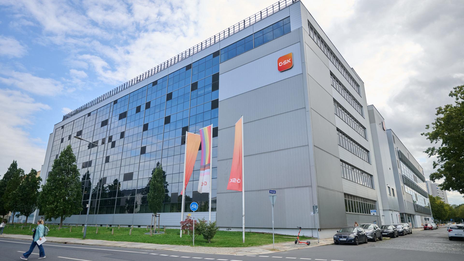 Blick auf das Serumwerk von GlaxoSmithKline in Dresden. Blick auf das Serumwerk von GlaxoSmithKline in Dresden.