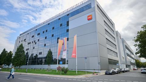 Blick auf das Serumwerk von GlaxoSmithKline in Dresden. 