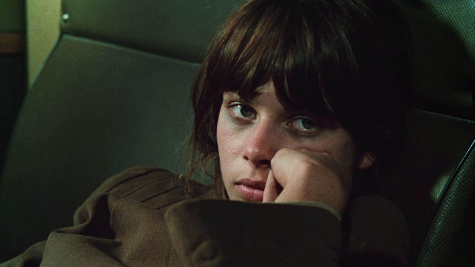 Szene aus dem Wim Wenders-Film "Falsche Bewegung" von 1975 mit der damals 13-jährigen Nastassja Kinski nach dem Drehbuch von Peter Handtke und einer Vorlage von Johann Wolfgang Goethe Szene aus dem Wim Wenders-Film "Falsche Bewegung" von 1975 mit der damals 13-jährigen Nastassja Kinski nach dem Drehbuch von Peter Handtke und einer Vorlage von Johann Wolfgang Goethe