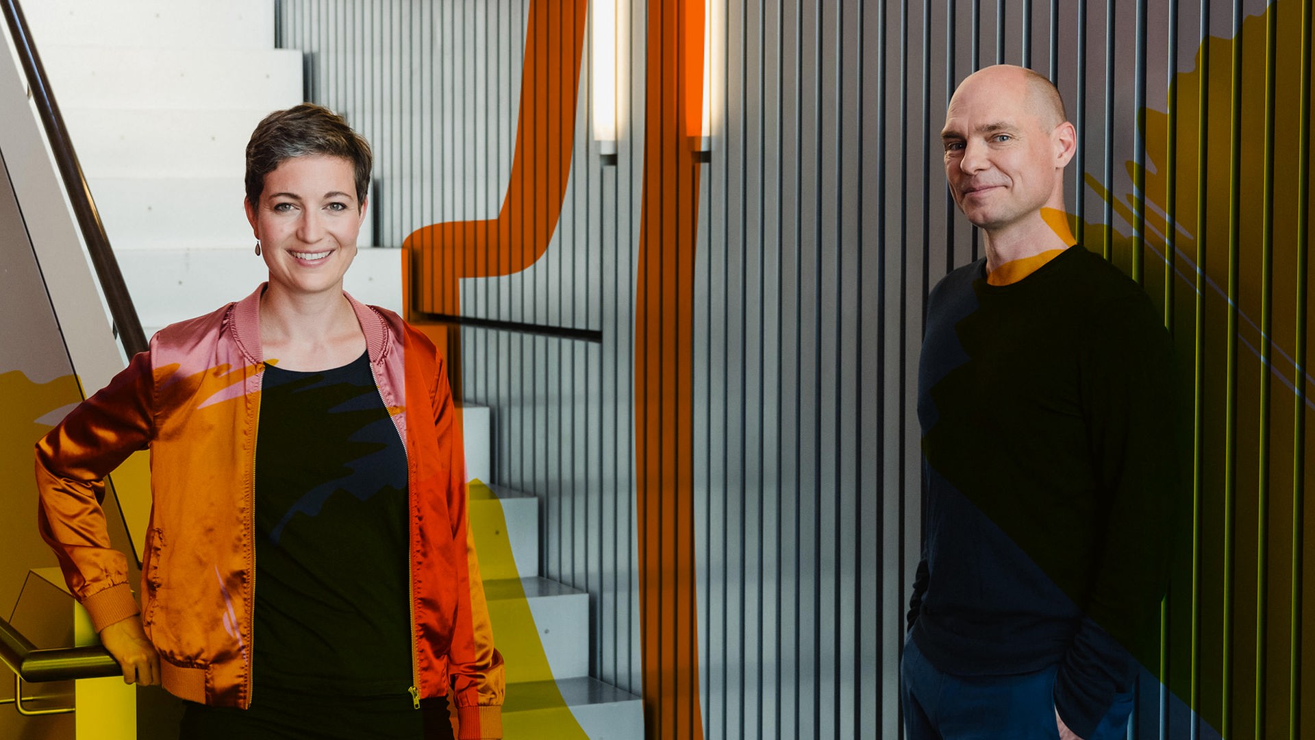 Podcast: Studio 9 - Der Tag mit ... Im Bild das Moderationsteam Jana Münkel und Korbinian Frenzel
