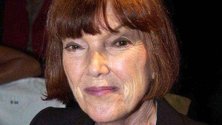 Die britische Modedesignerin Mary Quant im Jahr 2000. Die britische Modedesignerin Mary Quant im Jahr 2000.