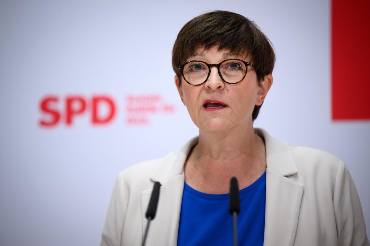 Saskia Esken, Vorsitzende der SPD, äußert sich bei einer Pressekonferenz