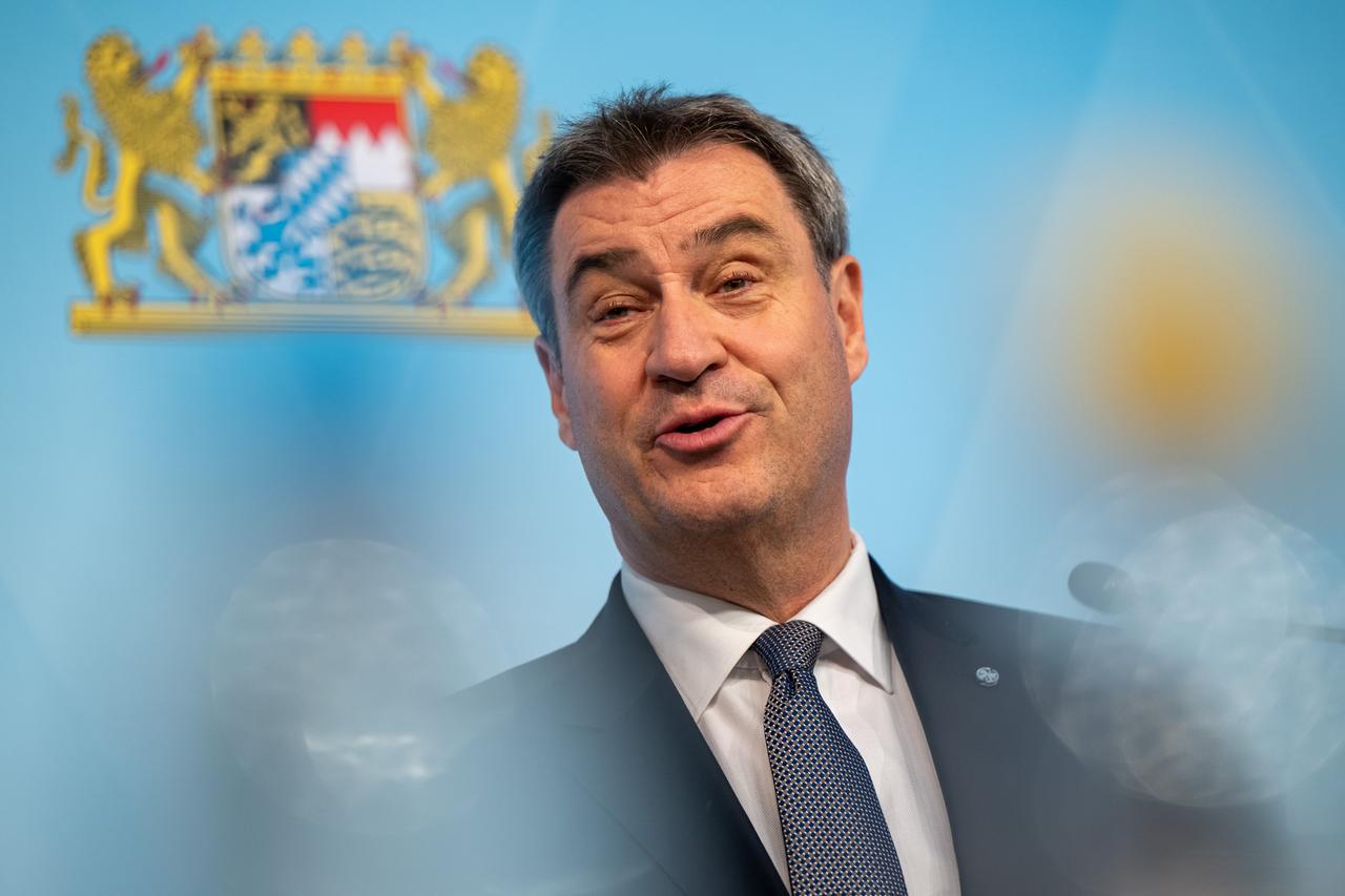 Markus Söder (CSU), Ministerpräsident von Bayern, nimmt nach der bayerische Kabinettssitzung an der abschlieÃenden Pressekonferenz teil.