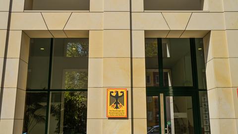 Eingang zu einem Büro des Beauftragten der Bundesregierung für Kultur und Medien in Berlin Eingang zu einem Büro des Beauftragten der Bundesregierung für Kultur und Medien in Berlin