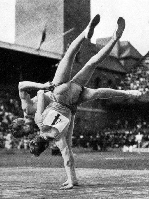 Glima war Demonstrationssportart bei den Olympischen Spielen 1912 in Stockholm.