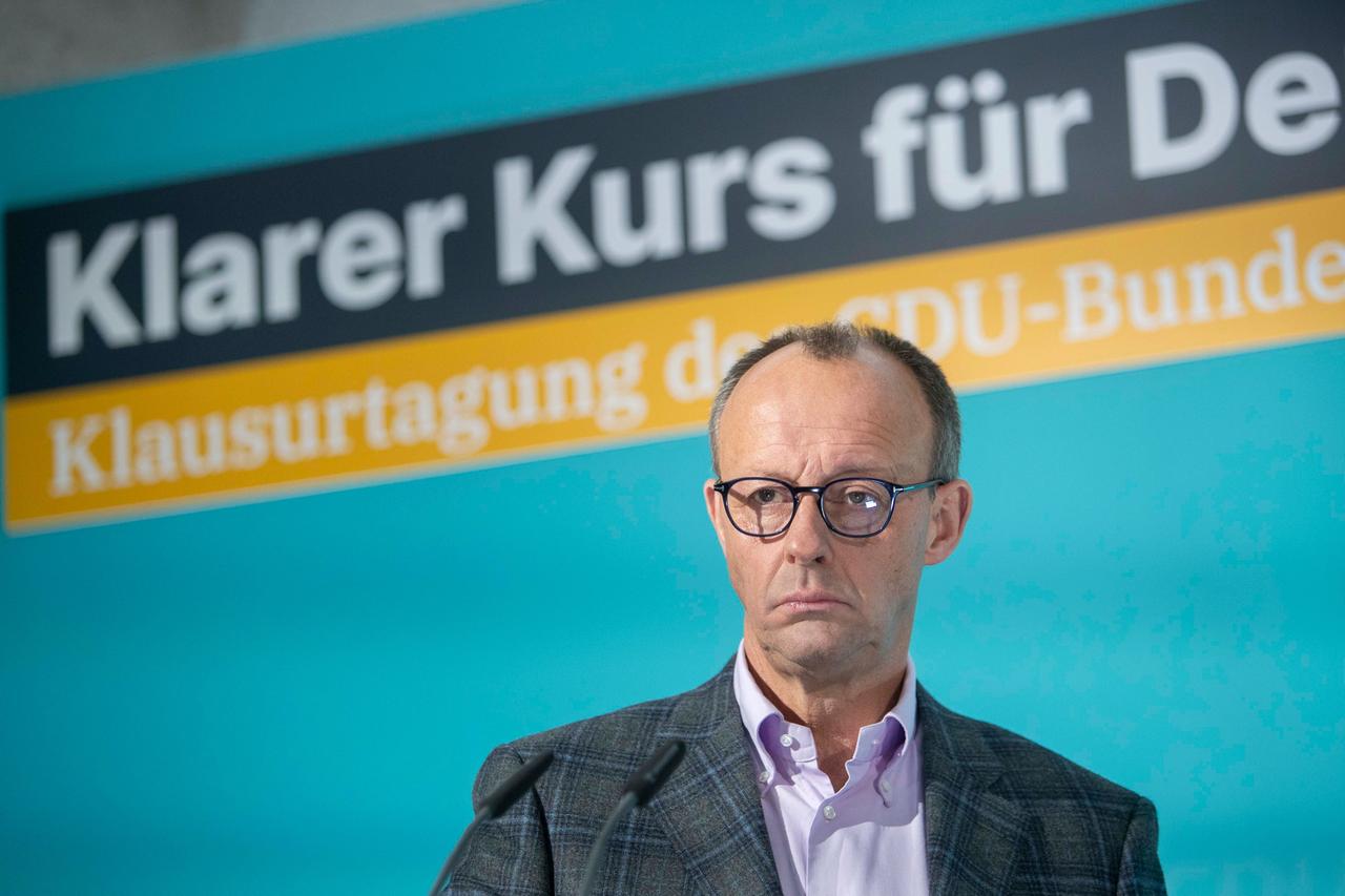 CDU-Parteichef Friedrich Merz spricht bei der Abschluss-Pressekonferenz der Klausurtagung vom CDU-Bundesvorstand.