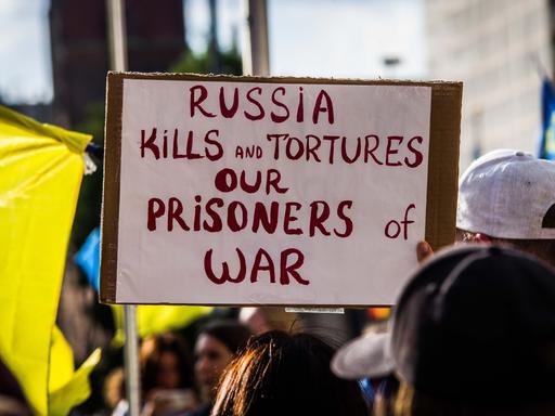 Ukrainischer Protest gegen Behandlung Kriegsgefangener in Russland Ukrainischer Protest gegen Behandlung Kriegsgefangener in Russland