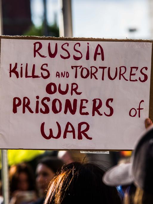 Ukrainischer Protest gegen Behandlung Kriegsgefangener in Russland Ukrainischer Protest gegen Behandlung Kriegsgefangener in Russland
