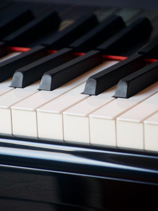 Klaviatur eines Konzertflügels