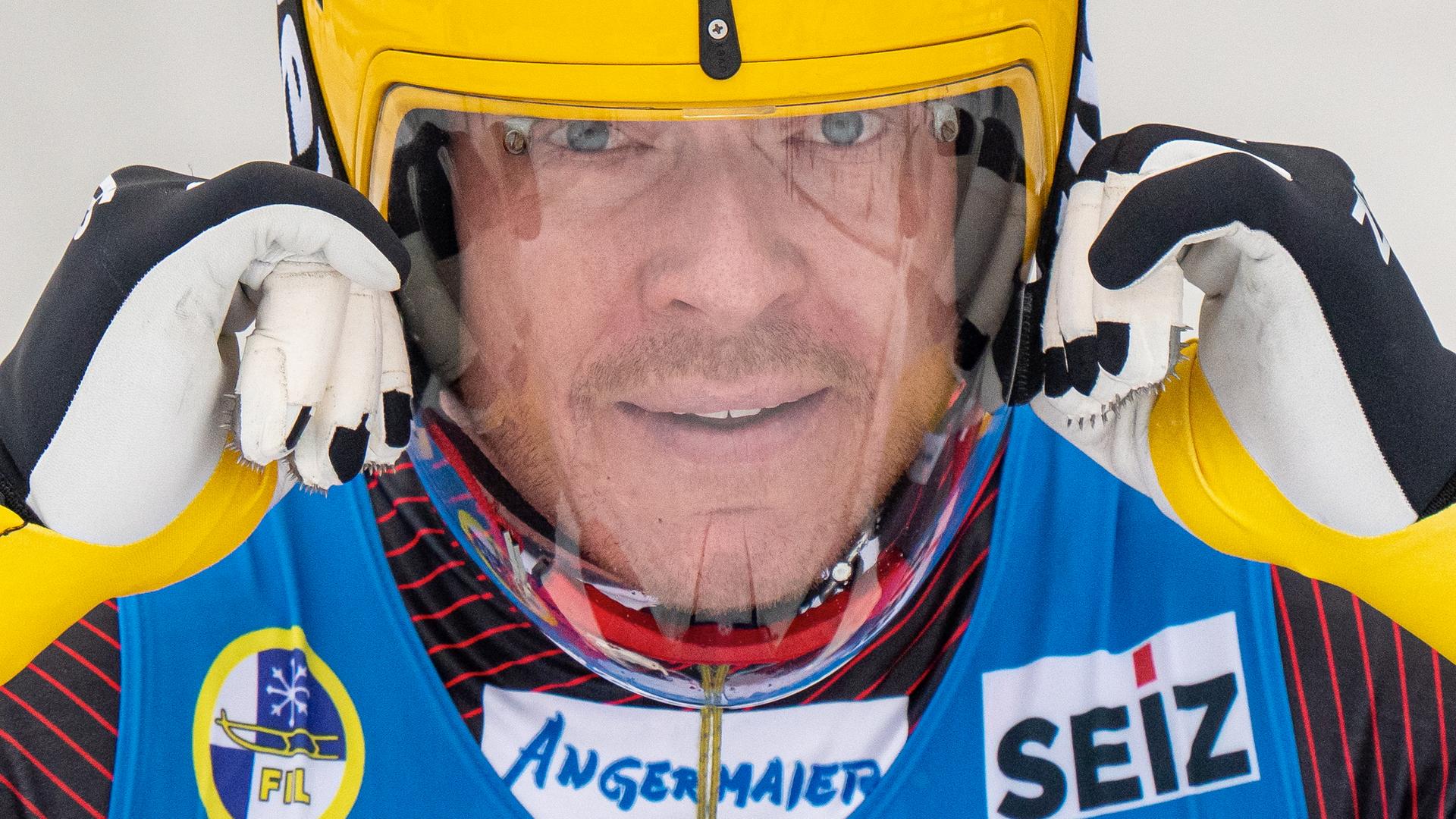 Der deutsche Rennrodler Felix Loch beim Weltcup im kanadischen Whistler.