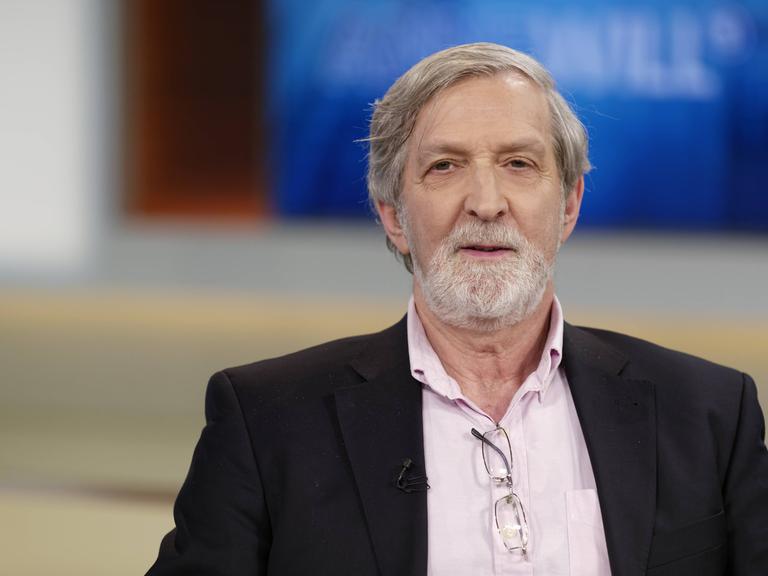 Shimon Stein, ehemaliger israelischer Botschafter in Deutschland, zu Gast bei Anne Will im Ersten Deutschen Fernsehen. 