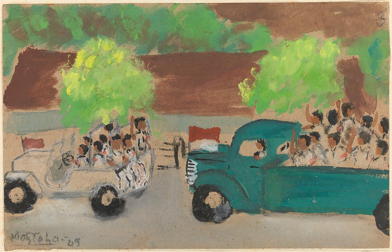 Foto anak-anak tersebut menunjukkan sebuah jip dan truk penuh tentara melaju di jalan.