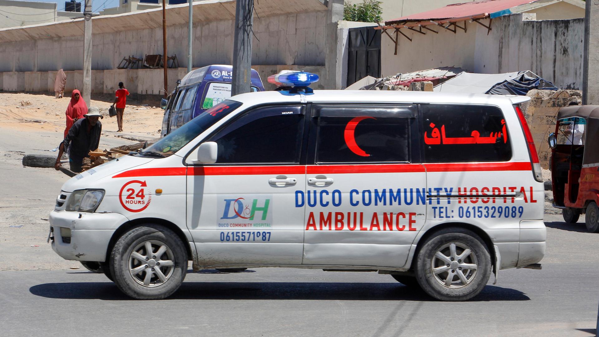 Ein Krankenwagen in Mogadischu. Ein Krankenwagen in Mogadischu.