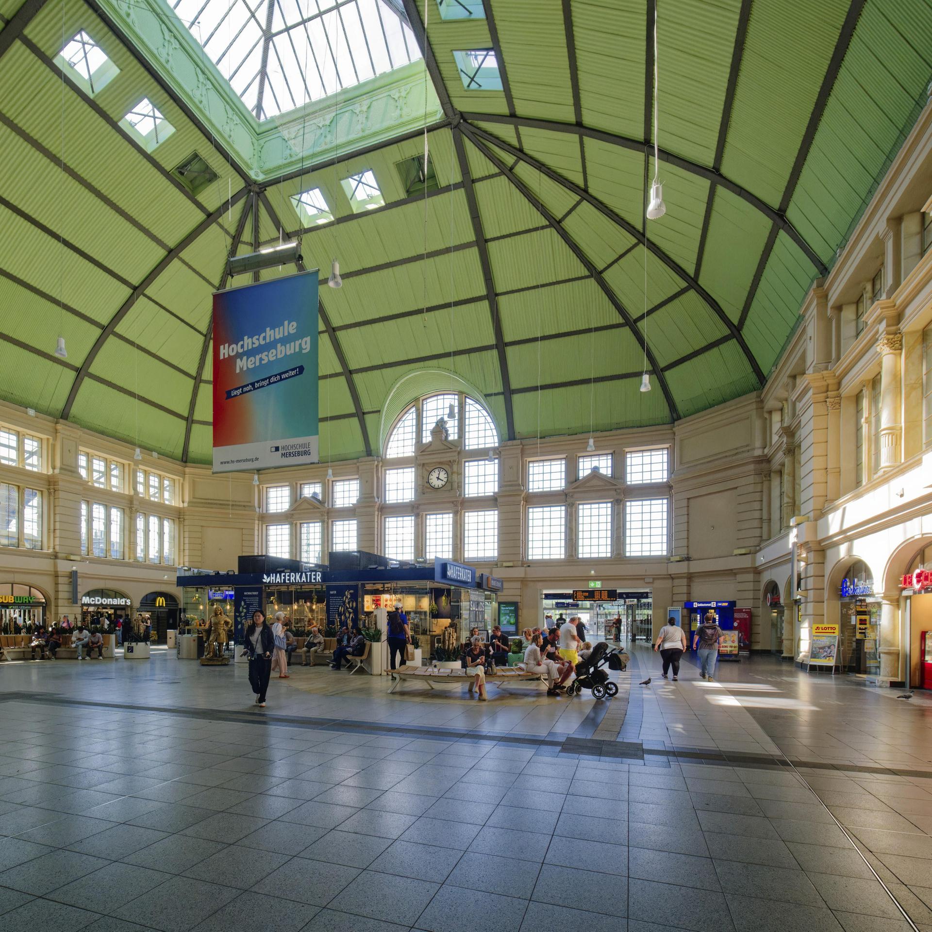 Bahnhöfe - Neuer Glanz für alte Bauten