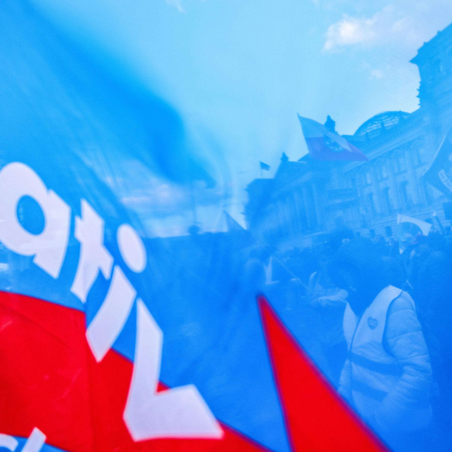 Medienbericht: Berliner AfD will Wahlprogramm beschließen: Vorrang für Einheimische, Landesamt für 