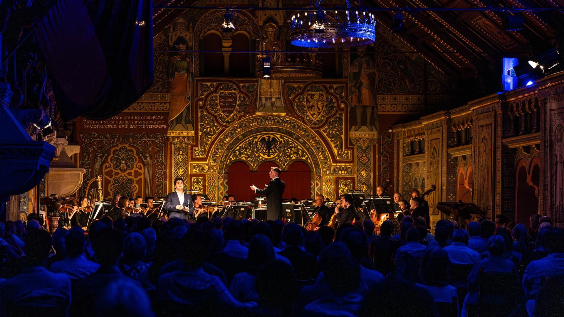 Die Meininger Hofkapelle bei einem Konzert im Palas der Warburg 2025 Die Meininger Hofkapelle bei einem Konzert im Palas der Warburg 2025
