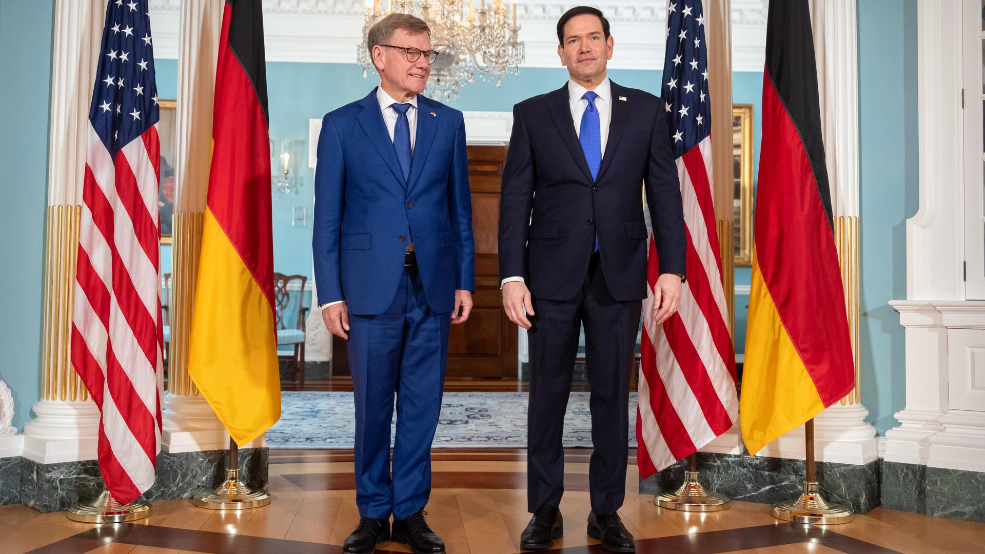 US-Außenminister Marco Rubio (r) empfängt den deutschen Außenminister Johann Wadephul (CDU) im US-Außenministerium.