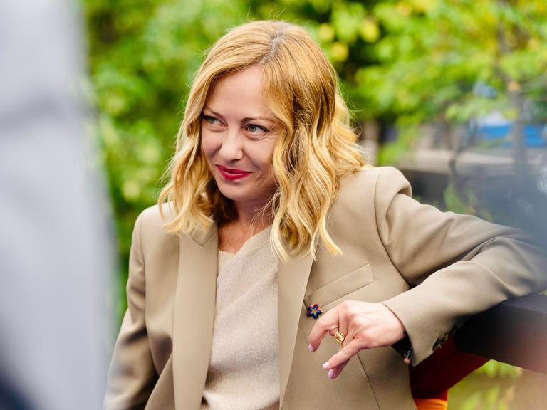 16. Mai 2025, Tirana: Die italienische Ministerpräsidentin Giorgia Meloni beim 6. Gipfeltreffen der Europäischen Politischen Gemeinschaft (EPC) in Tirana, Albanien, am 16. Mai 2025. 16. Mai 2025, Tirana: Die italienische Ministerpräsidentin Giorgia Meloni beim 6. Gipfeltreffen der Europäischen Politischen Gemeinschaft (EPC) in Tirana, Albanien, am 16. Mai 2025.