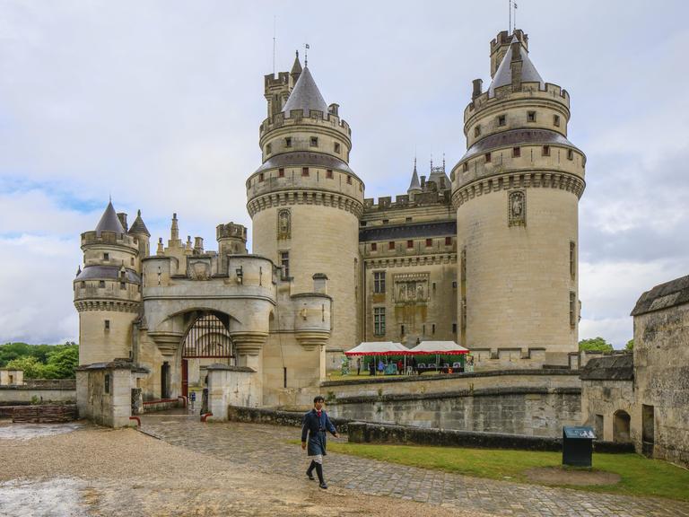 Burg Schloss Chateau de Pierrefonds, Departement Oise, Frankreich.