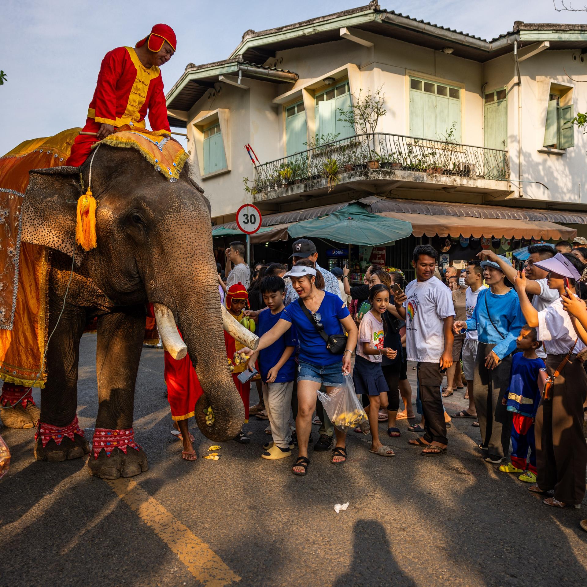Tourismus in Laos - Zwischen Tradition und Ausverkauf der eigenen Kultur