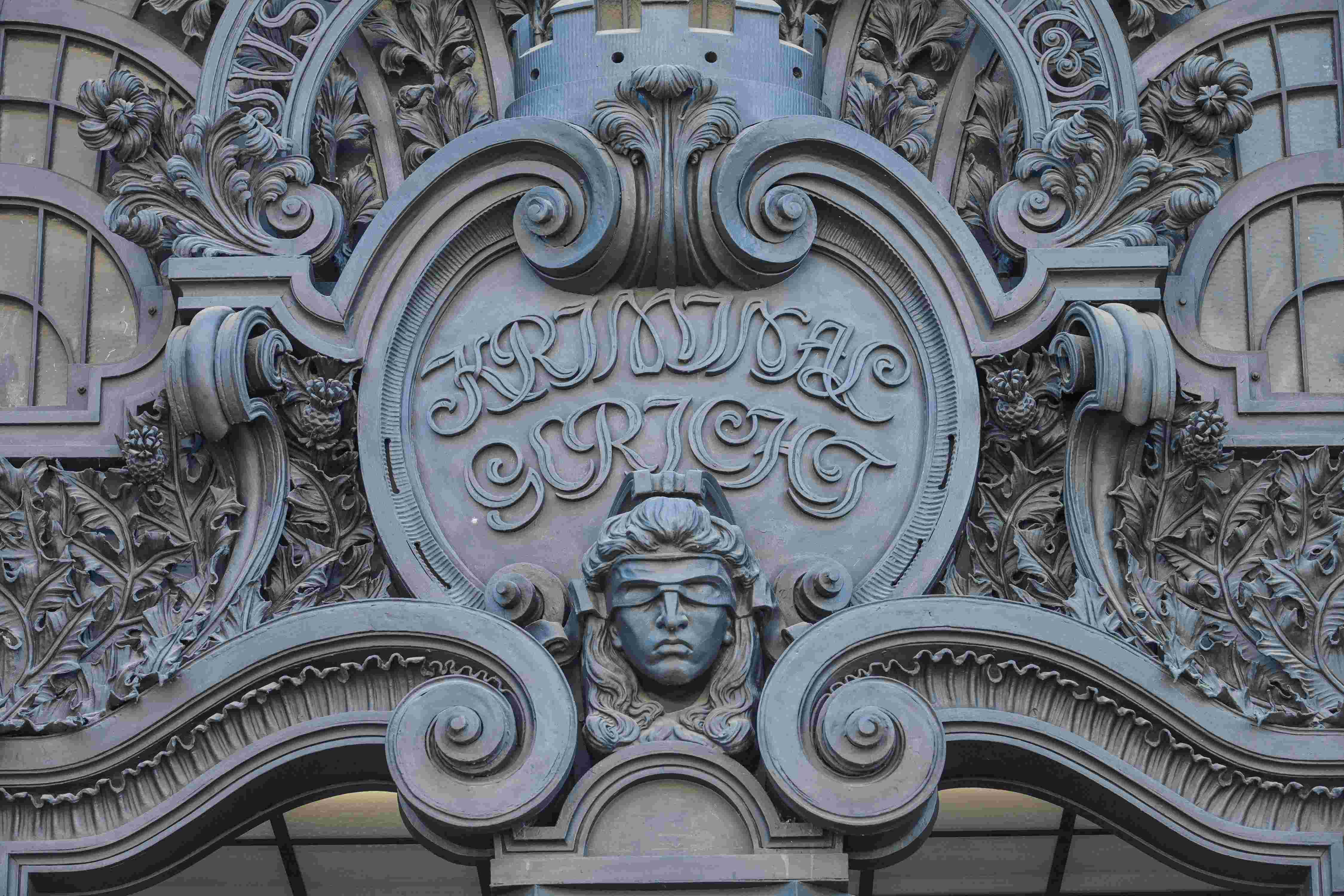 Justitia am Eingangstor zum Kriminalgericht, Turmstraße, Moabit, Mitte, Berlin.