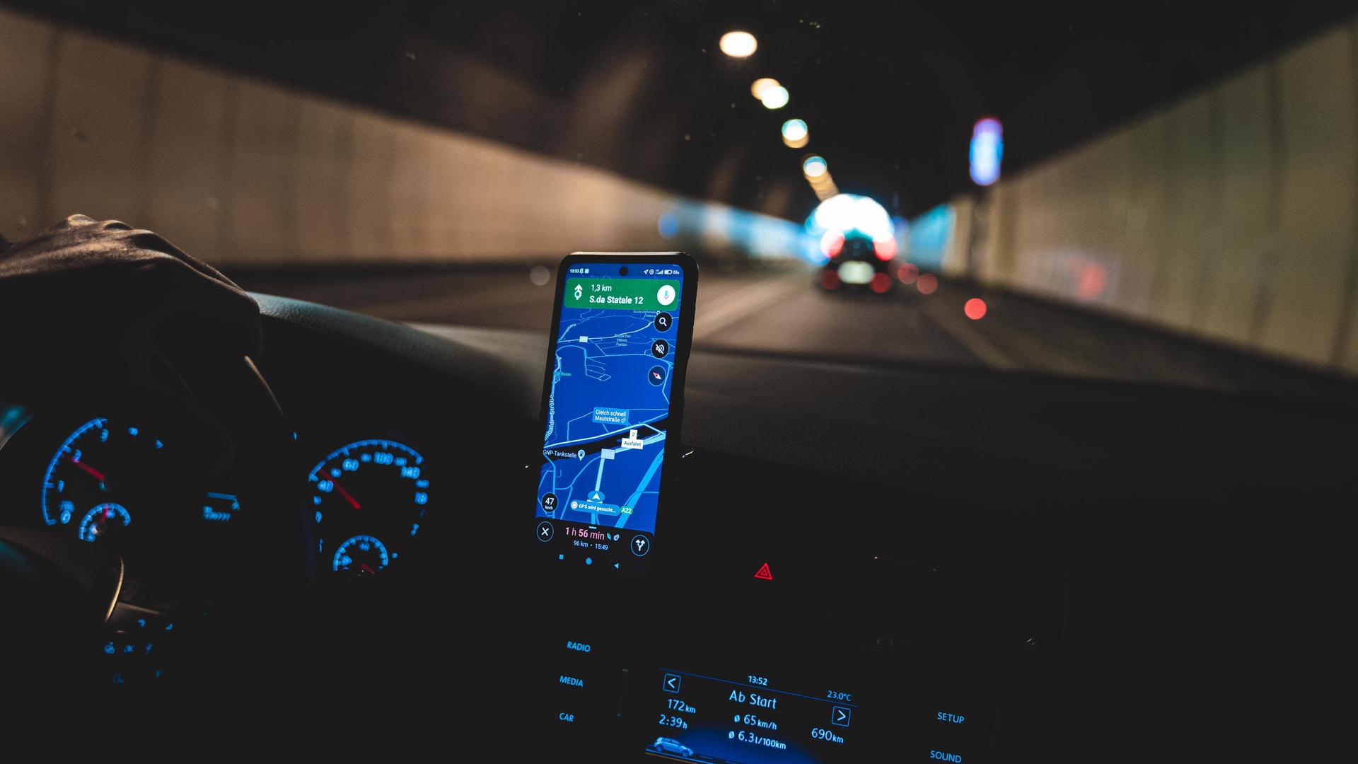 Smarte Technik im Auto - Unterwegs in der Datenschleuder
