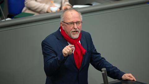 Axel Schäfer (SPD) spricht im Bundestag.