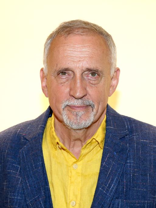 Der dänische Krimiautor Jussi Adler-Olsen lässt zwei Autorinnen seine Bücher weiterschreiben