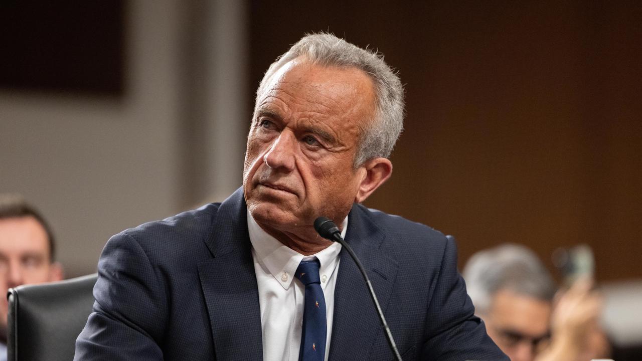 Robert F. Kennedy Jr., Kandidat für das Amt des Gesundheitsministers, sagt am 29. Januar 2025 vor dem Finanzausschuss des Senats in Washington D.C. aus. 