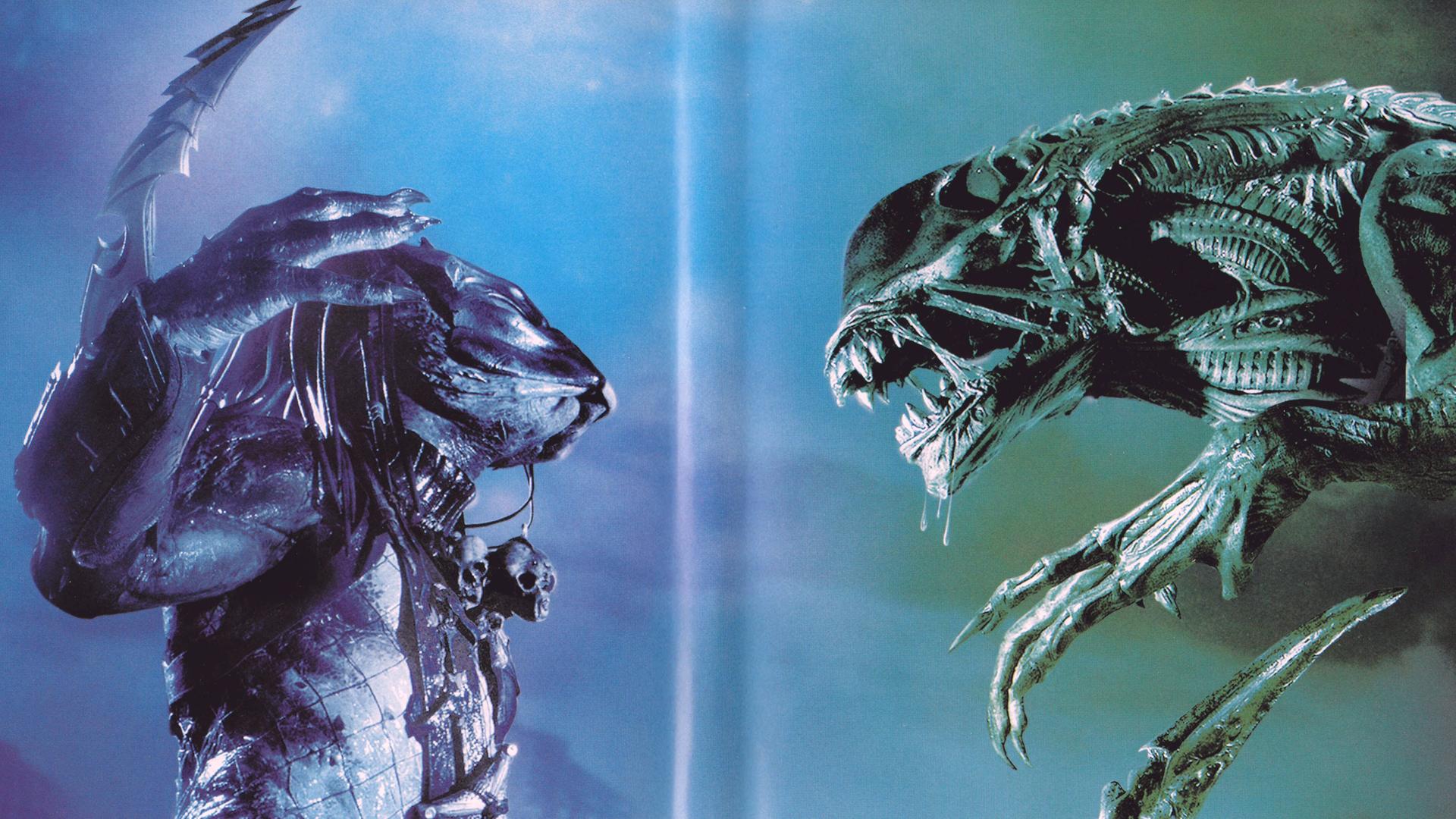 Zwei Monster, zwei Alien stehen sich gegenüber, Szene aus dem Film: Aliens Vs. Predator - Requiem USA 2007 