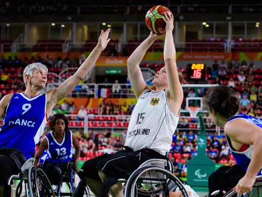 Rollstuhlbasketballerin Barbara Groß, hier bei den Paralympics 2016, beendete 2021 aufgrund der mentalen Belastung durch die Klassifizierung ihre Karriere.